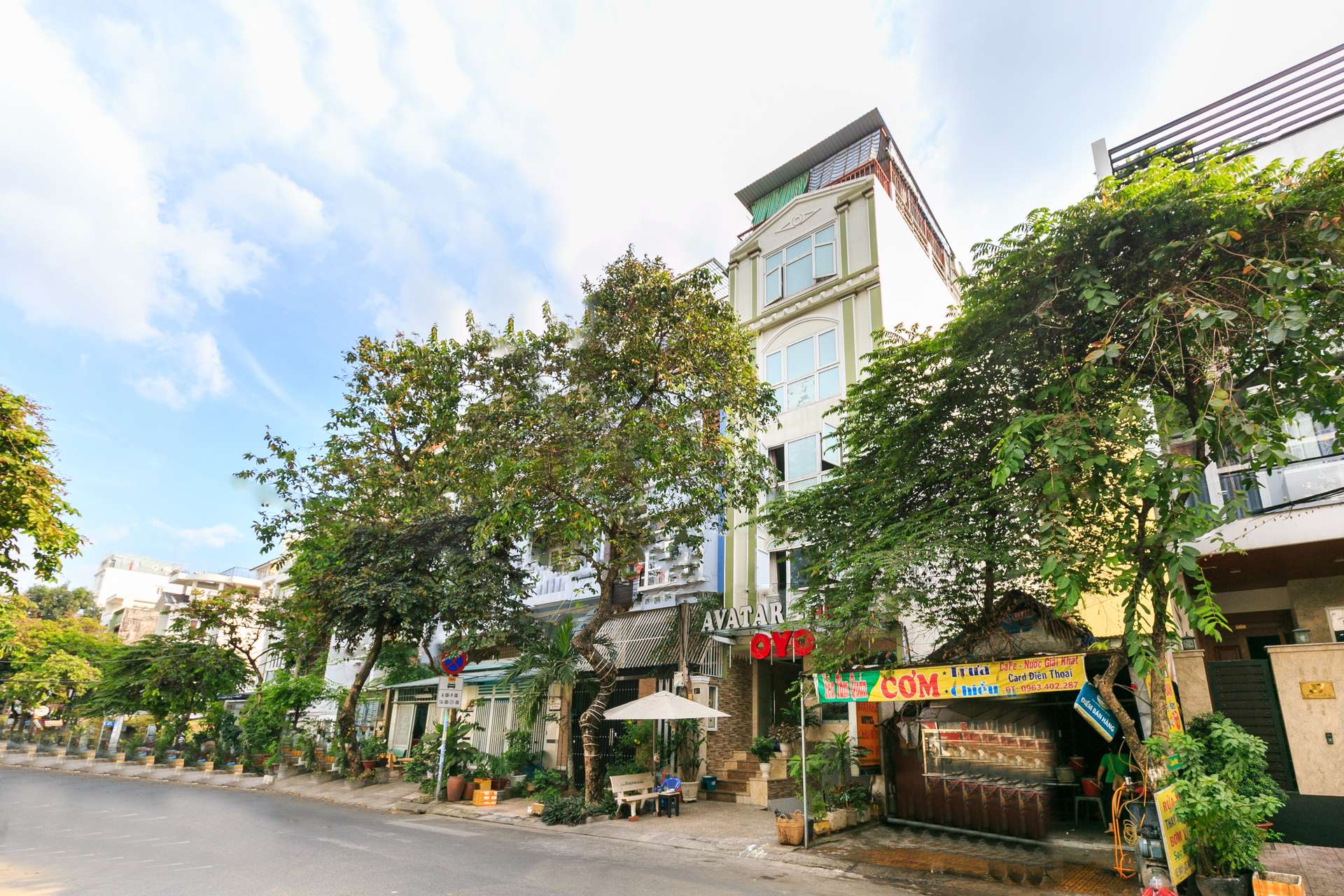 KHÁCH SẠN AVATAR